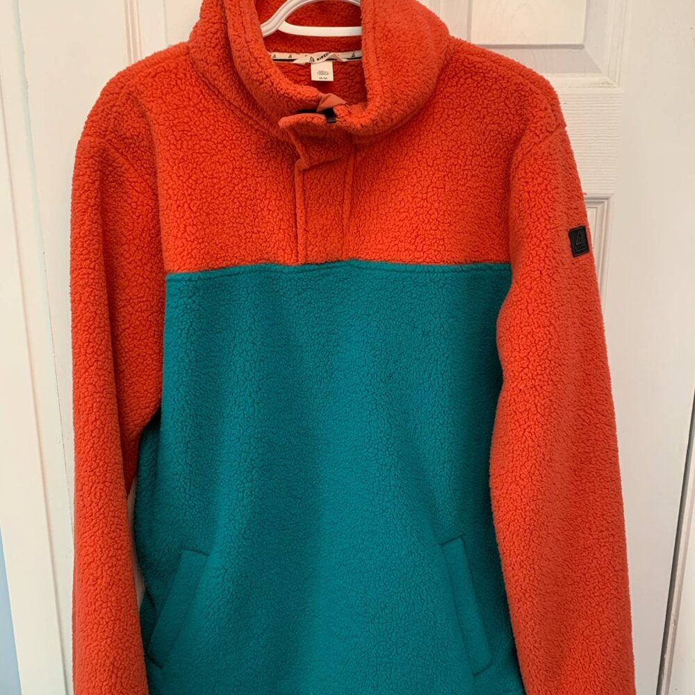Ripzone Two-Tone Fleece Half-Zip Sweater